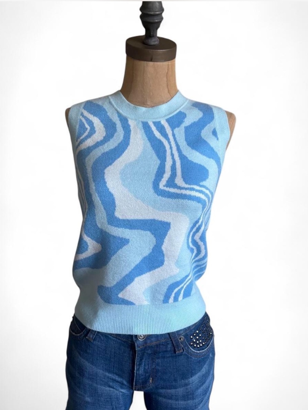 Light Blue Abstract Wave Knit Sleeveless Sweater